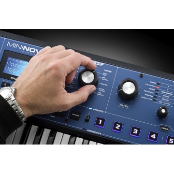 Novation MiniNova - Sintetizator - Img 8