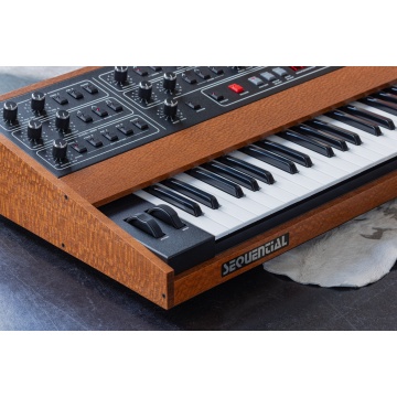 Sequential Prophet-10 Special Edition - Sintetizator analogic - Img 4