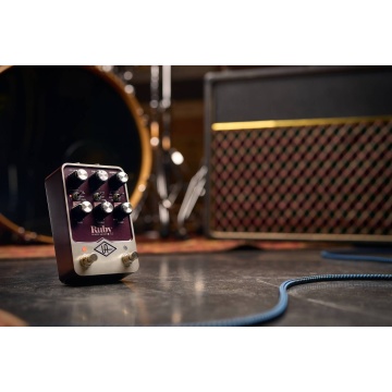 Universal Audio UAFX Ruby 63 Top Boost Amplifier - Pedala emulare amp - Img 10