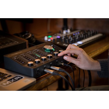 Arturia AudioFuse Studio - Interfata audio - Img 6
