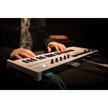 Arturia KeyStep Pro - Claviatura MIDI - Img 16
