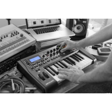 Novation Impulse 25 - Controller MIDI - Img 6