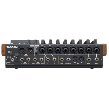 Tascam Model 12 - All in one - Mxer / Interfata / Recorder / Controller - Img 8