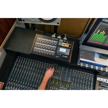 Tascam Studio Bridge - Recorder de studio - Img 10
