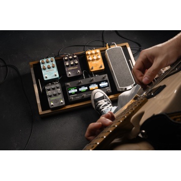 Universal Audio UAFX Lion 68 Super Lead Amp - Pedala emulare amp - Img 11