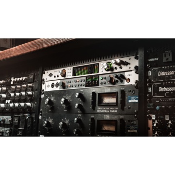 Universal Audio Volt 876 - Interfata audio USB - Img 12