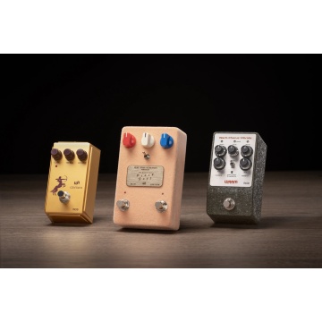 Warm Audio Peach Fuzz - Pedala fuzz cu octave-up comutator cu tipuri diferite si componente vintage - Img 4