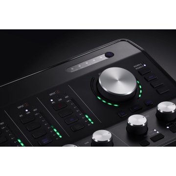 Arturia AudioFuse Studio Rev2 - Interfata audio USB-C desktop 8 intrari / 20 iesiri 24-bit/192 kHz 4 preamplificatoare DiscretePRO - Img 9