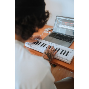 Arturia KeyStep mk2 - Claviatura MIDI - Img 17