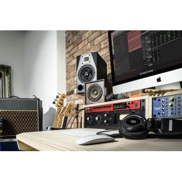Focusrite Clarett+ 8Pre - Interfata audio 18 x 20 - Img 11