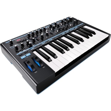 Novation Bass Station II - Sintetizator
