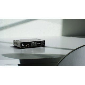 RME ADI-2 Pro EX - Convertor AD/DA PCM/DSD 768 kHz cu USB-C AES SPDIF ADAT si amplificator dual de casti - Img 9