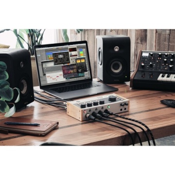 Universal Audio Volt 476P - Interfata audio USB - Img 11