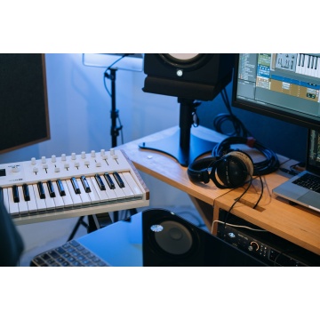 Arturia KeyLab 61 mk3 Alb - Claviatura MIDI - Img 6