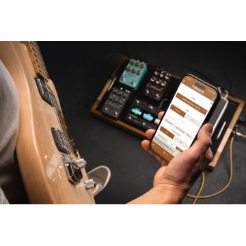 Universal Audio UAFX Galaxy 74 Tape Echo & Reverb - Pedala reverb si delay - Img 10