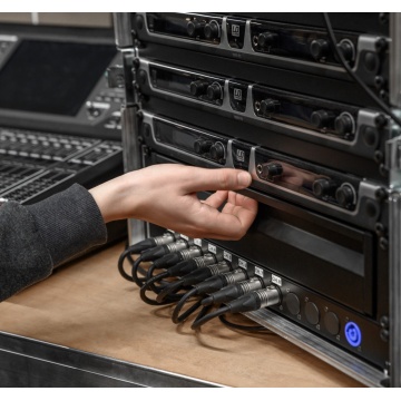 Adam Hall 874E03A 3U 358 mm adancime - Sertar de rack 3U - Img 6