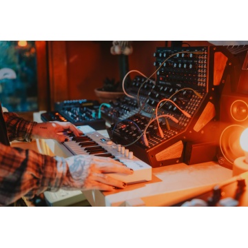 Arturia KeyStep 37 mk2 - Claviatura MIDI - Img 13