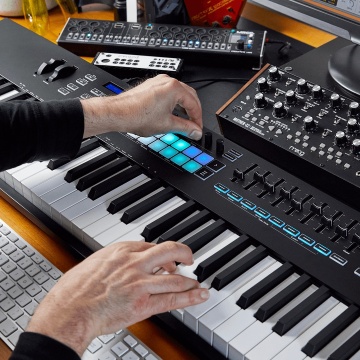 Novation Launchkey 88 MK3 - Controller MIDI - Img 16