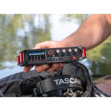 Tascam FR-AV4 - Recorder digital portabil pentru camera video - Img 21