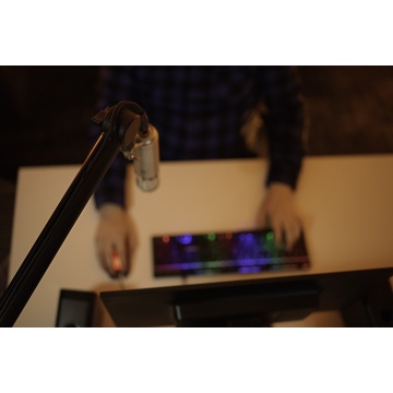 Warm Audio WA-MBA - Brat profesional de microfon - Img 17