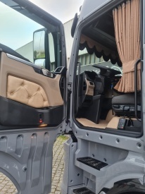 FORRAS DAS PORTAS MAN TGX 3