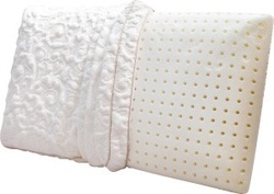 MAGENTA ESTA VENTILATED MEMORY FOAM PILLOW
