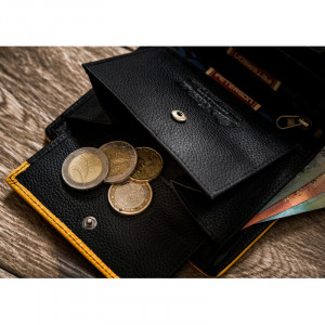 Portofel premium barbati PETERSON RFID Clark din piele naturala neagra cu detaliu galben - Img 11
