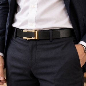 Curea barbati din piele naturala neagra JERMYN'S Harrison cu catarama automata aurie - Img 2