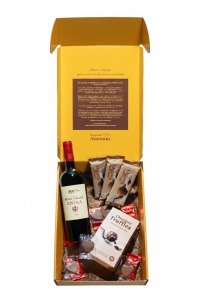 Enira Red Wine & Chocolates Gift Box - Img 3