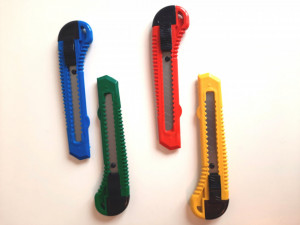 Cutter plastic