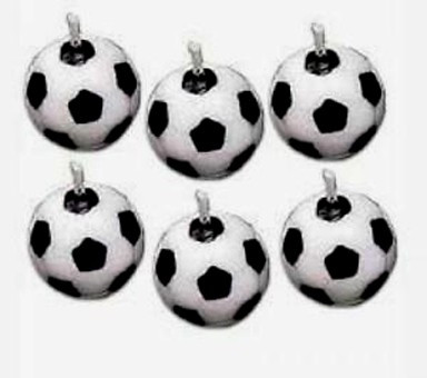 Set di 6 Candeline a forma di pallone da calcio. Wilton