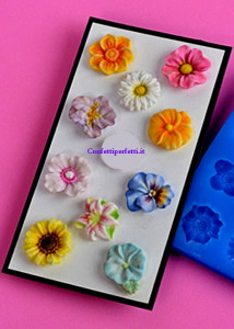  Fiori piccoli. Venatore in silicone per la pasta di zucchero