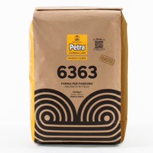 Farina per PANDORO 6363 PETRA. W 380 - 400