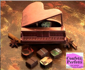 Fantastico Pianoforte a Coda 3D in Cioccolato. Doppio Stampo in policarbonato rigido