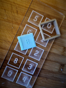 stampo rilievo lettere numeri