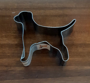 Cane. Tagliapasta Stampo in metallo.