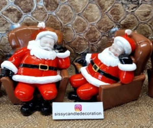Babbo Natale sulla poltrona