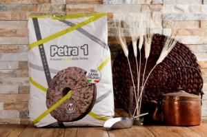 PETRA 1. Per Pane e Lievitati. Farina Macinata a Pietra
