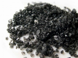 Sale Nero delle Hawaii. 50 gr.