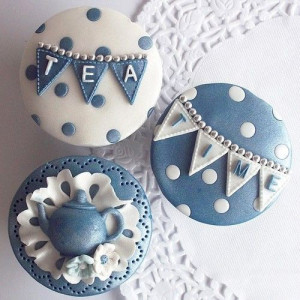 Alfabeto con Lettere e Bandierine. Stampo in Silicone. Bunting Alphabet Katy Sue. - Img 2