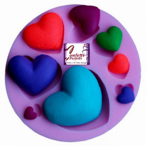 Cuori decorati. Stampo in silicone in 8 decorazioni