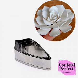 Gardenia. 4 Cutter in metallo