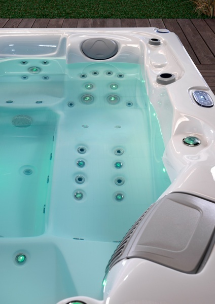 Mini Piscina idromassaggio da esterno dim 2530x2300 h900 Aqualinea - Img 3