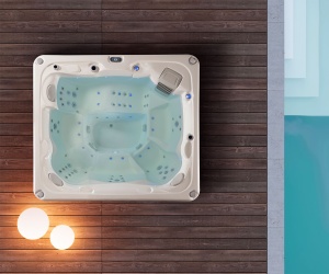 Mini Piscina idromassaggio da esterno dim 2530x2300 h900 Aqualinea