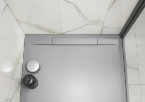 Foto originale della famiglia LINEAR W MATT rettangolare. Foto ambientate illustrative: forma, misura, colore e accessori acquistati sono definiti dai selettori; box e arredi esclusi.