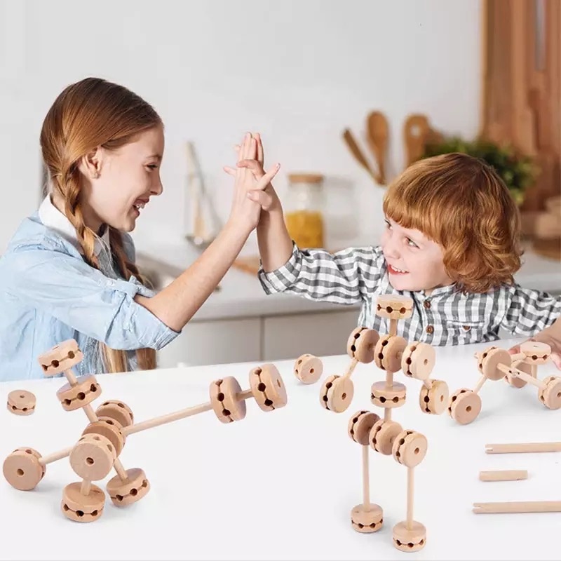 Joc Montessori de Inteligenta, Motricitate si Constructie, cu 80 piese, din lemn - 1 | YEO