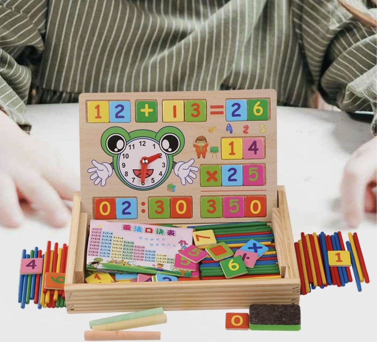 Tabla Montessori Multifunctionala de invatare a operatiilor matematice cu Ceas Broscuta, din lemn - 3 | YEO