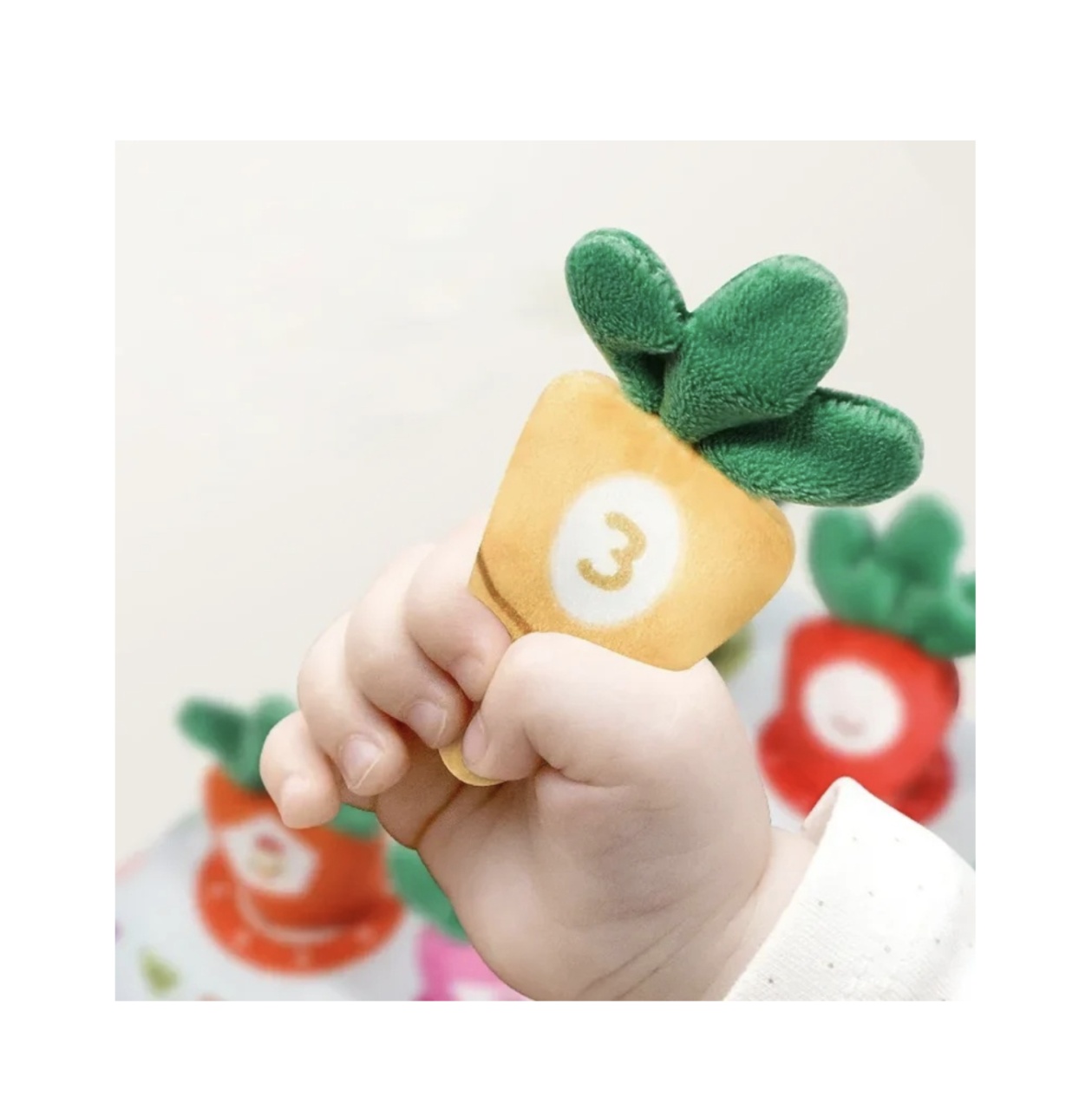 Jucarie senzoriala 2 in 1 Bebe- Culege morcovii si servetele, material textil - 2 | YEO