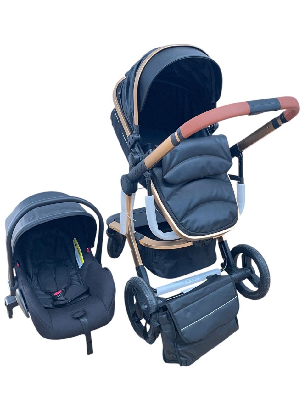 Carucior 3 in 1cu maner reversibil, transformabil landou-sport si scoica, 517 Negru - 1 | YEO