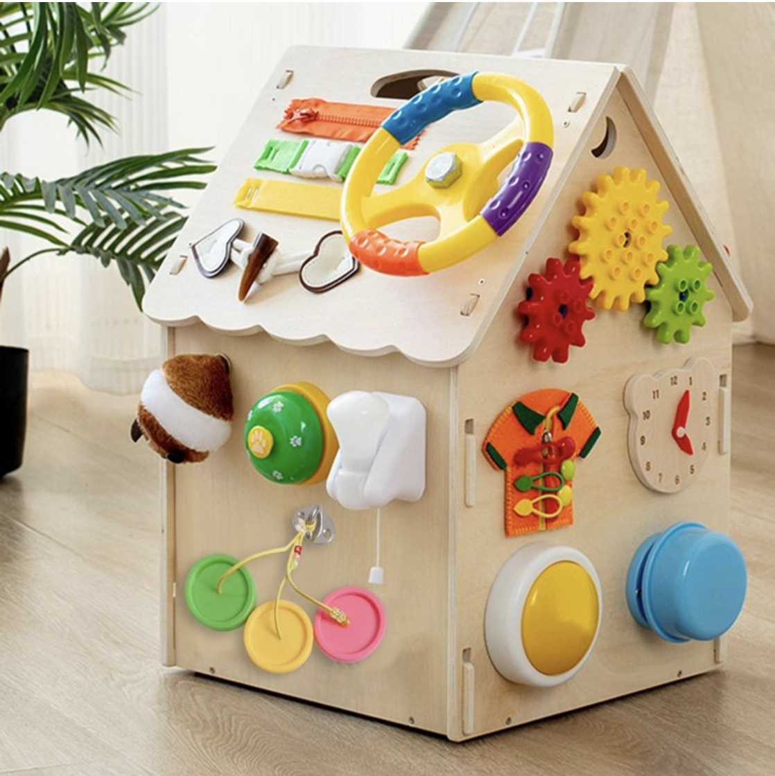 Casuta cu 28 Activitati Montessori, Busy Board House, cu telefon - 1 | YEO
